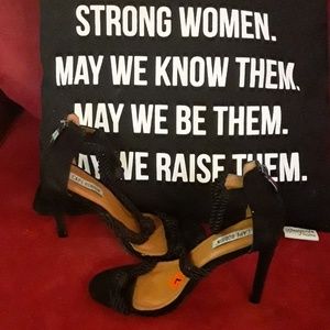 Women shoes